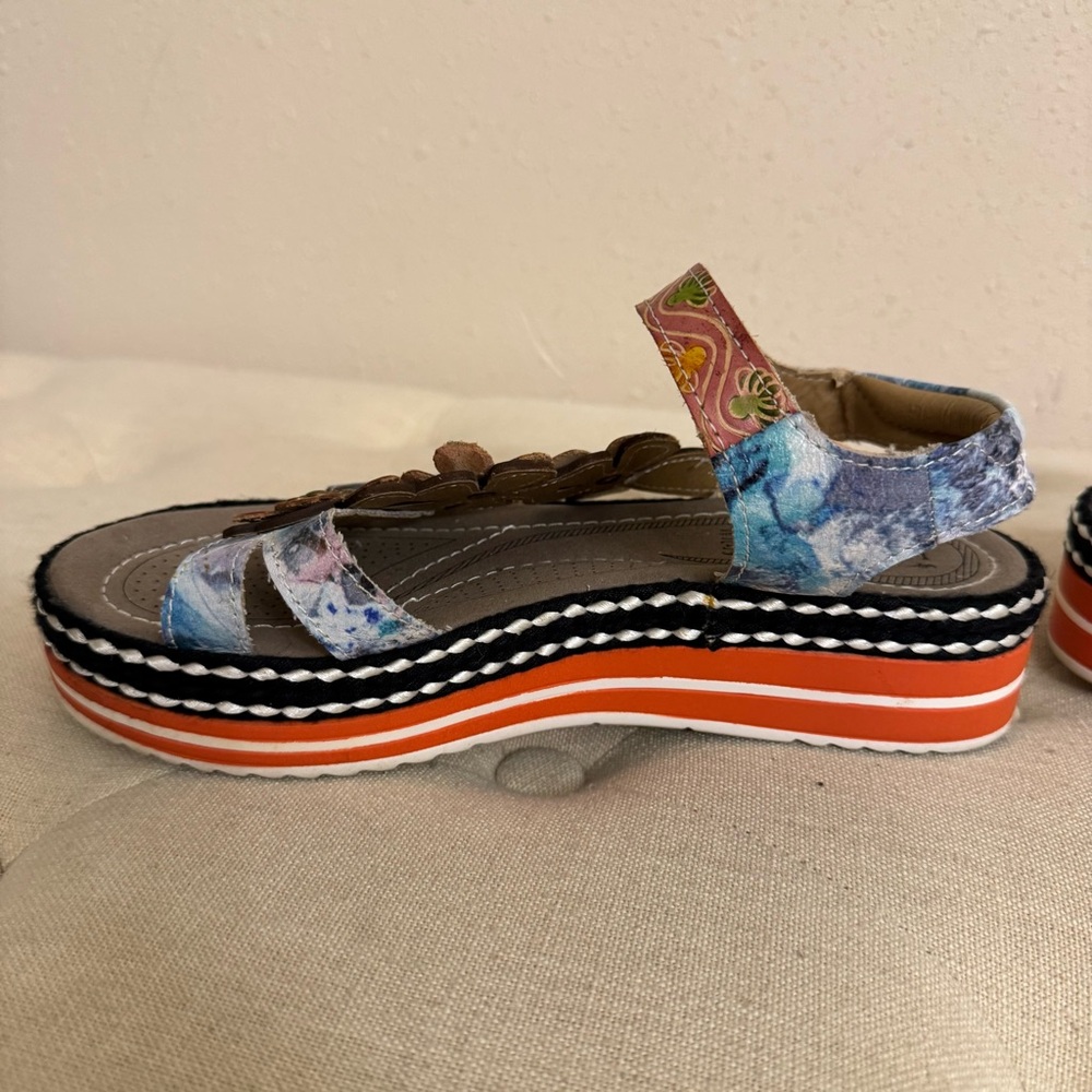 L'ATISTE Multicolor Floral Platform Sandals - Blue, Orange, Pink - Picture 8 of 12